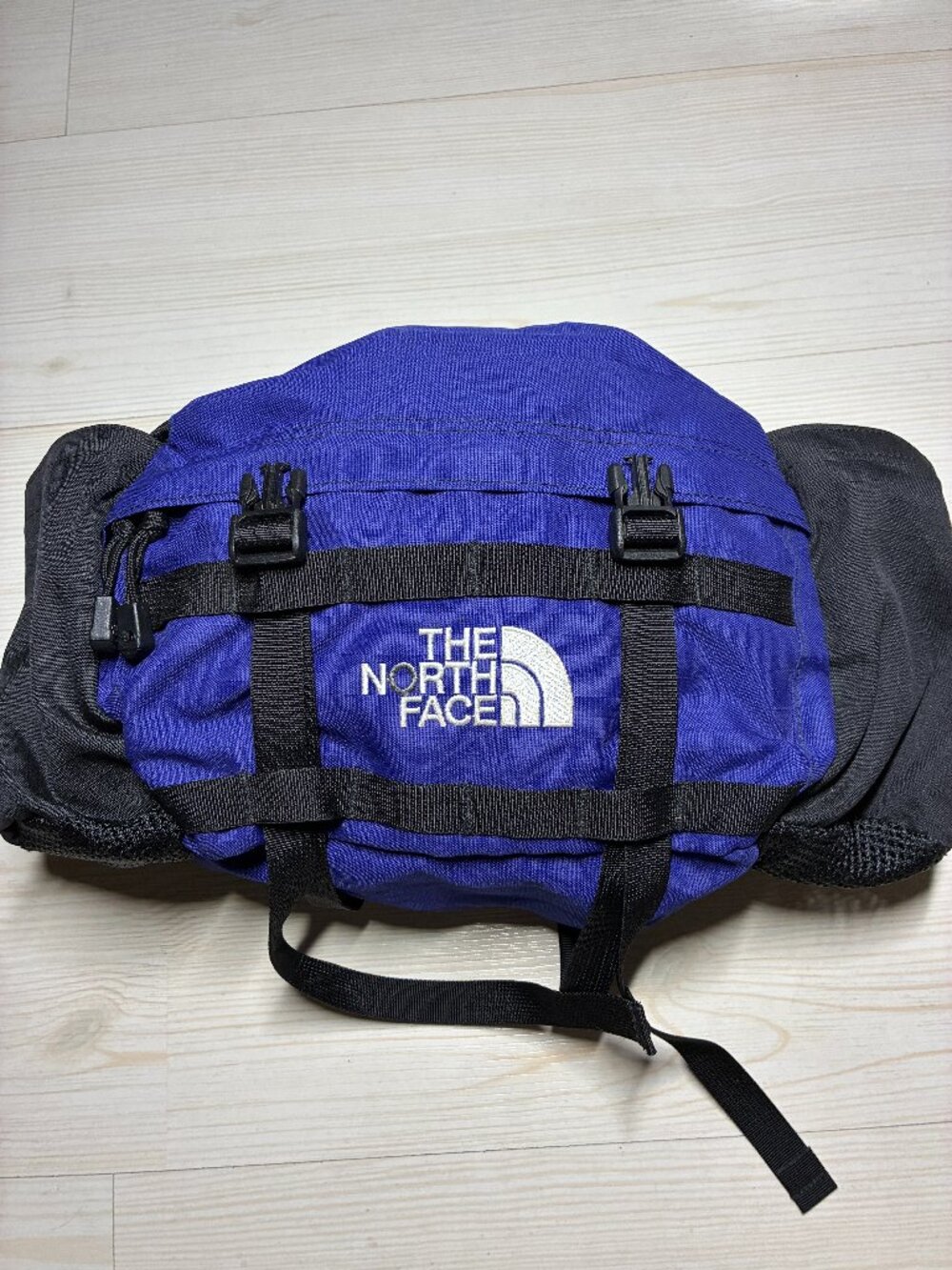Vintage 90s The North Face Mountain Biker Lumbar Pack Waist Bag Blue Black 6